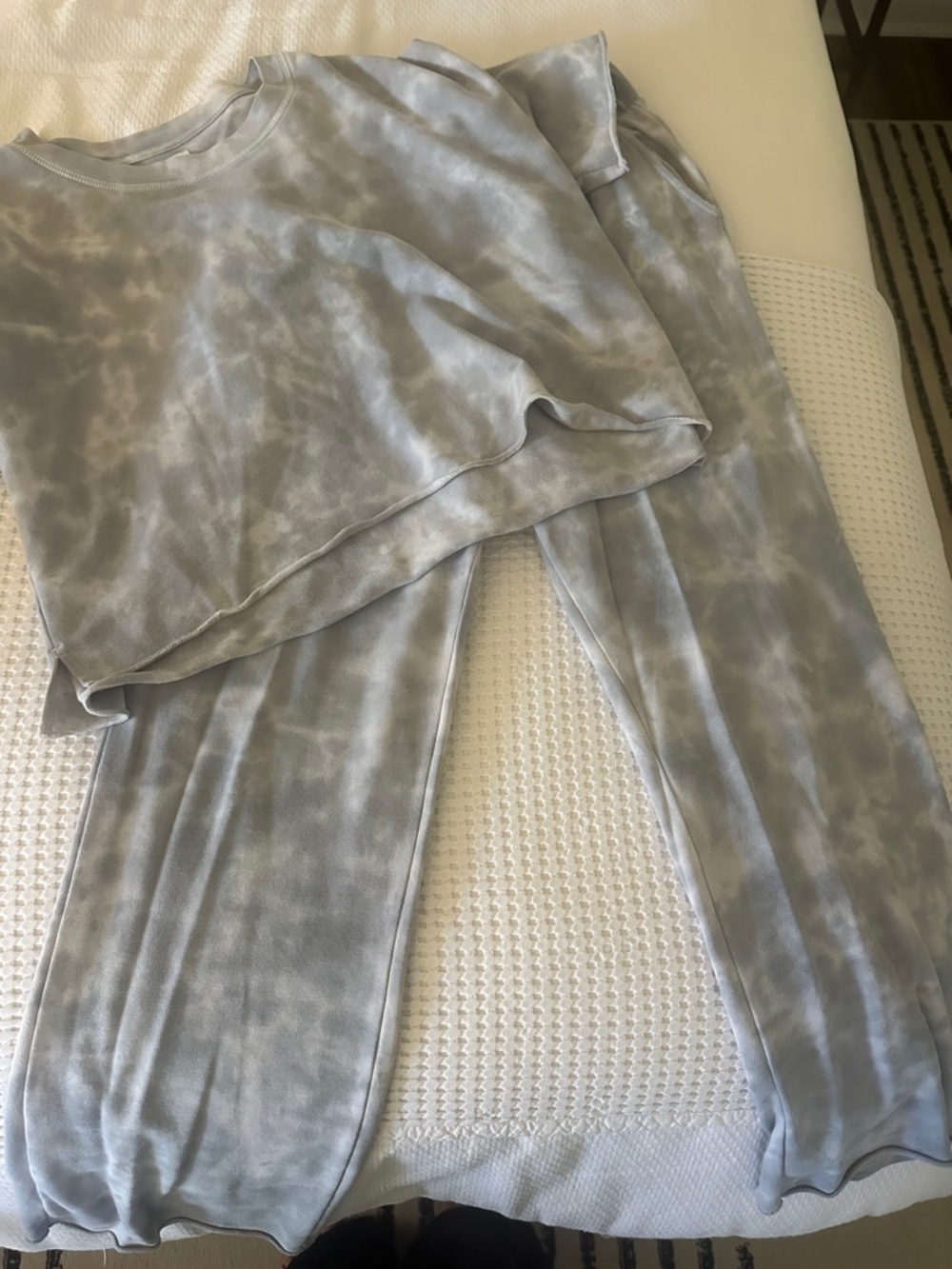 Aerie Tie-Dye Two-Piece Lounge Set in Light Gray